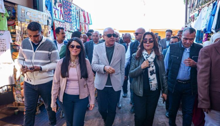 وزيرتا التخطيط والتنمية المحلية تتفقدان تطوير الكورنيش ومناطق إسنا التاريخية
