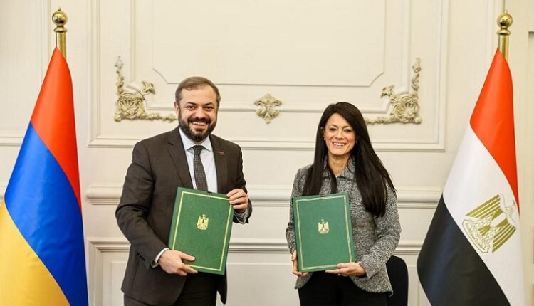 مصر وأرمينيا توقعان بروتوكولا لتوسيع التعاون في مجالات التجارة والاستثمار