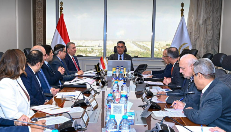 وزير التموين: تأمين احتياطي القمح يدعم استمرارية توفير الدقيق للمخابز