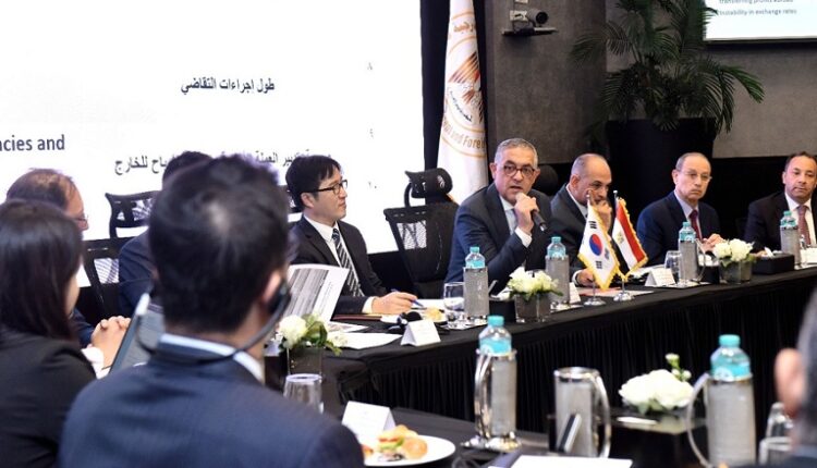 حسام هيبة: بدء عملية إعادة هيكلة الإجراءات يناير 2026 تمهيدا لإنشاء منصة تراخيص موحدة