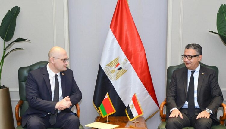 وزير التموين: ندرس التعاون مع بيلاروسيا في إنشاء مركز لوجستي لتخزين الحبوب