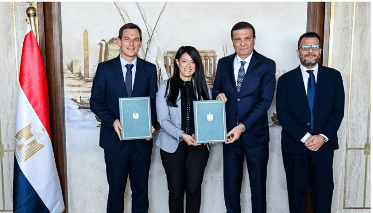 «التخطيط» توقع مذكرة تفاهم مع "شنايدر إليكتريك" لدفع العمل المناخي وتعزيز الأمن الغذائي