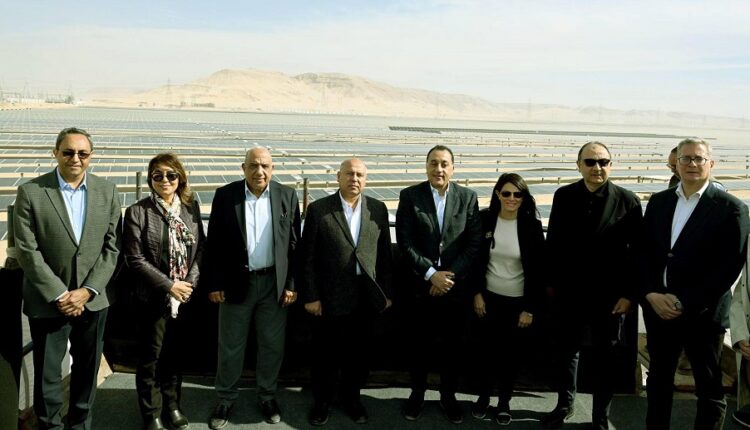 افتتاح المرحلة الأولى من مشروع "أوبيليسك للطاقة الشمسية" في نجع حمادي باستثمارات 600 مليون دولار