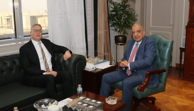 الحكومة تناقش خطة توفير الوقود المكافئ لتأمين التغذية الكهربائية خلال فصل الصيف