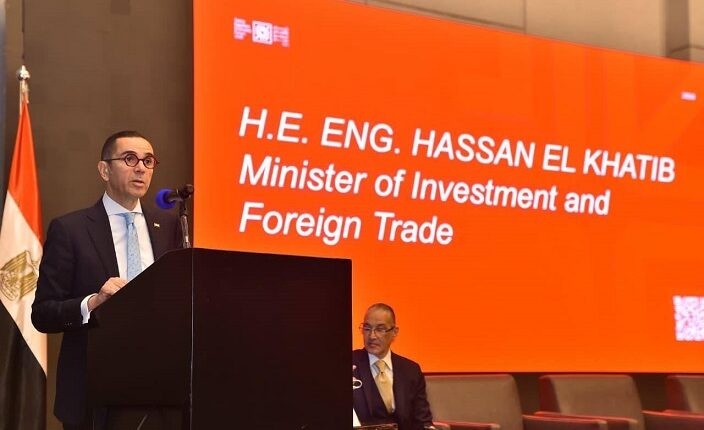 وزير الاستثمار: ملتزمون بتهيئة البيئة الاقتصادية للقطاع الخاص لقيادة التنمية