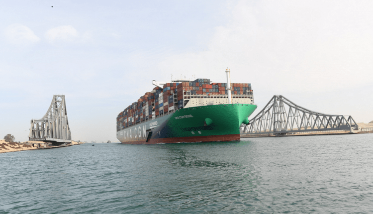 قناة السويس تشهد عبور سفينة الحاويات CMA CGM SEINE بحمولة 250 ألف طن