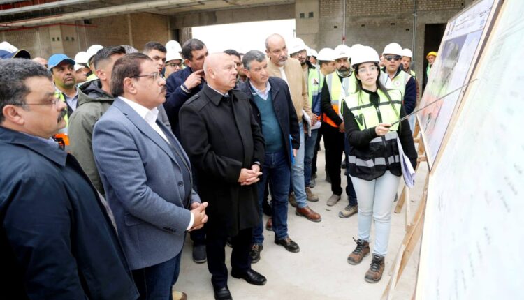 كامل الوزير يتفقد الخط الأول للقطار الكهربائي السريع ويؤكد: المشروع قناة سويس جديدة على القضبان
