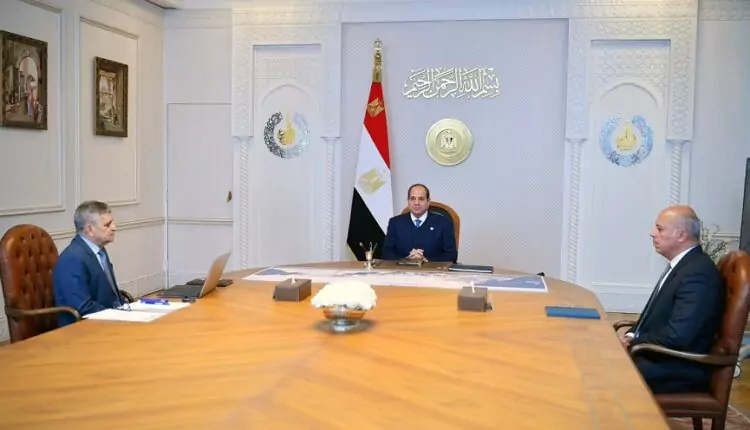 الرئيس السيسي: ضرورة تلبية احتياجات الموانئ المصرية من القاطرات والوحدات البحرية