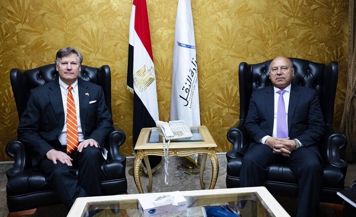 مصر تدعو الشركات الأمريكية للتعاون في مجال إدارة وتشغيل عدد من المحطات البحرية