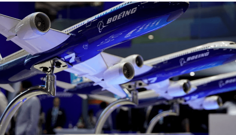 بوينج تتجاوز إيرباص في طلبيات الطائرات التجارية لأول مرة منذ 2018