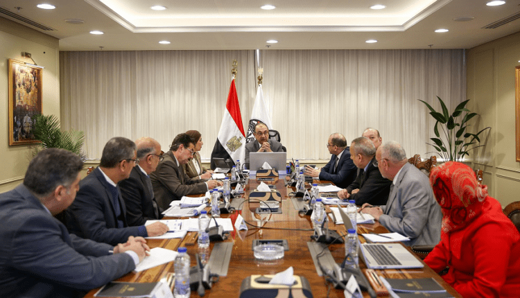 شيمي: 737 مشروعا لشركات قطاع الأعمال ضمن المرحلة الأولى من "حياة كريمة"