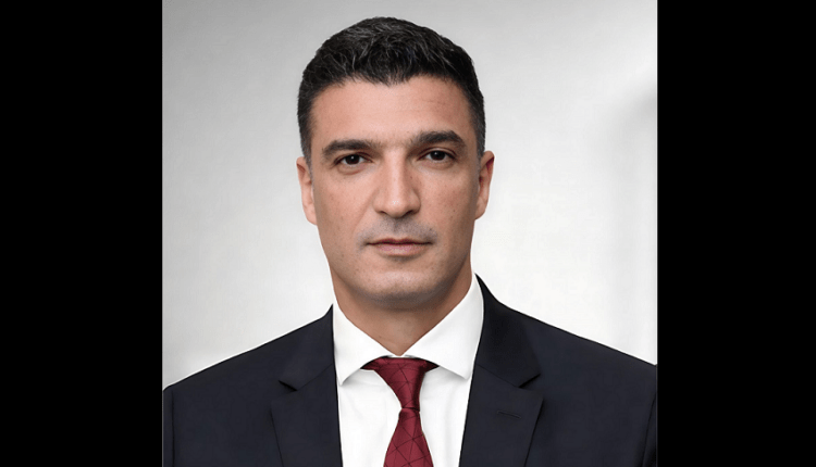 «الصناعة» تنفي التصريحات المنسوبة للوزير بشأن المصانع المتعثرة