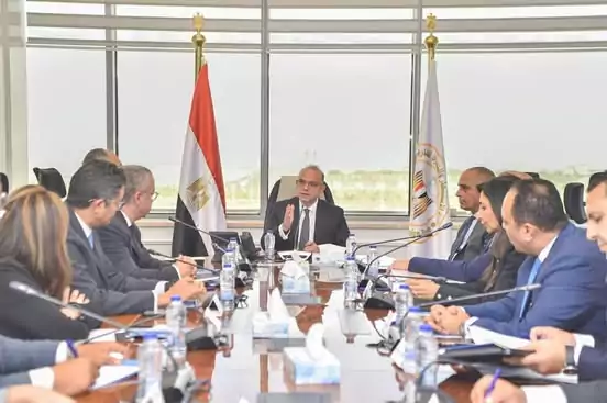 د.فريد: نبني شراكة قائمة على الثقة مع المستثمرين لزيادة الإنتاج وفرص العمل