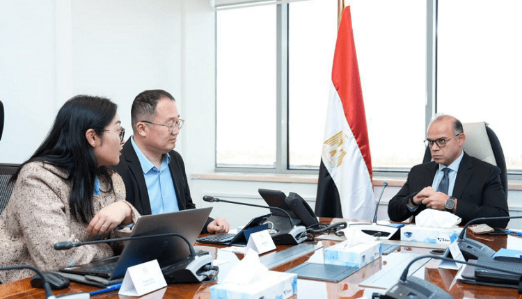 عاجل.. هيميلي الصينية تخطط لإقامة مشروع في مصر لقوالب الإطارات باستثمارات 100 مليون دولار