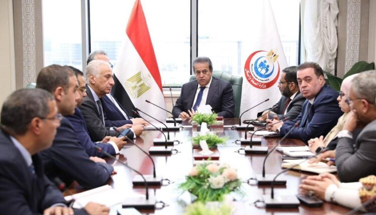 «الصحة» تتجه لتفعيل تقنية الروبوت الجراحي .. ولجنة وطنية لوضع الضوابط المنظمة