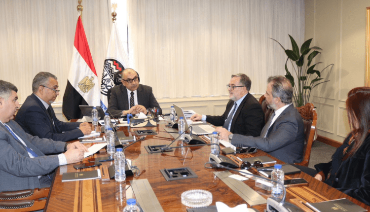 وزير قطاع الأعمال: المشروعات البيئية خطوة أساسية لتعزيز تنافسية المنتجات