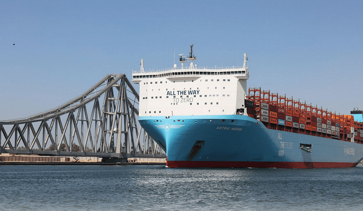 قناة السويس تشهد عبور سفينة الحاويات ASTRID MAERSK