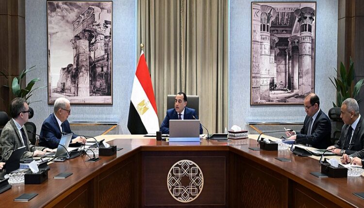 الحكومة تخطط لزيادة حجم الاستثمارات الموجهة لعدد من القطاعات ذات الأولوية