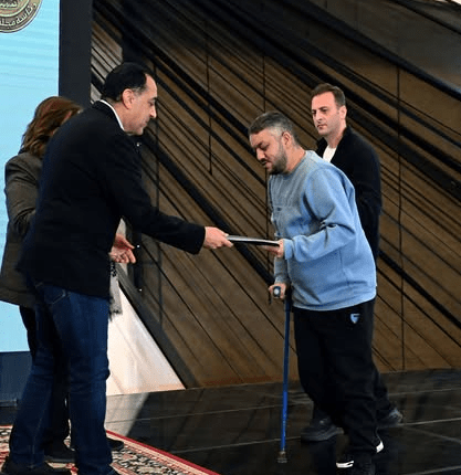 رئيس الوزراء يسلم عقود وحدات من المبادرة الرئاسية سكن لكل المصريين بمدينة حدائق العاصمة