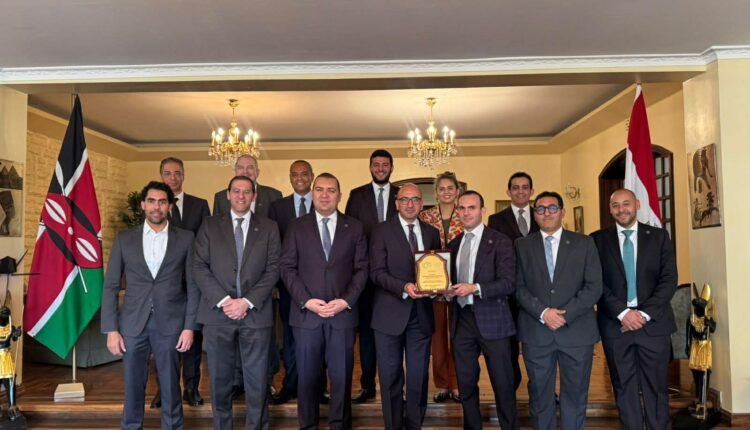 شباب الأعمال تبحث مع سفير مصر في نيروبي تعزيز نفاذ الصادرات المصرية إلى أسواق شرق ووسط أفريقيا