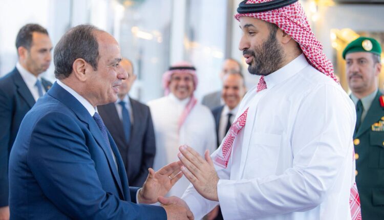 الرئيس السيسي يزور البحرين والسعودية تأكيدا على تضامن مصر مع دول مجلس التعاون الخليجي