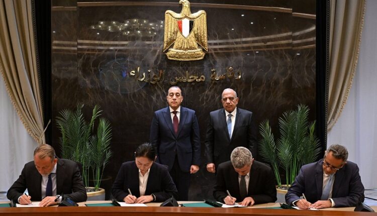 توقيع حزمة من اتفاقيات شراء الطاقة وإقامة محطات مستقلة لتخزين الكهرباء