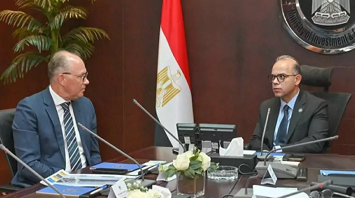 وزير الاستثمار يبحث مع تحالف «رينيرجي جروب» مشروع الطاقة الخضراء وإنشاء مركز بيانات عالمي بسيناء