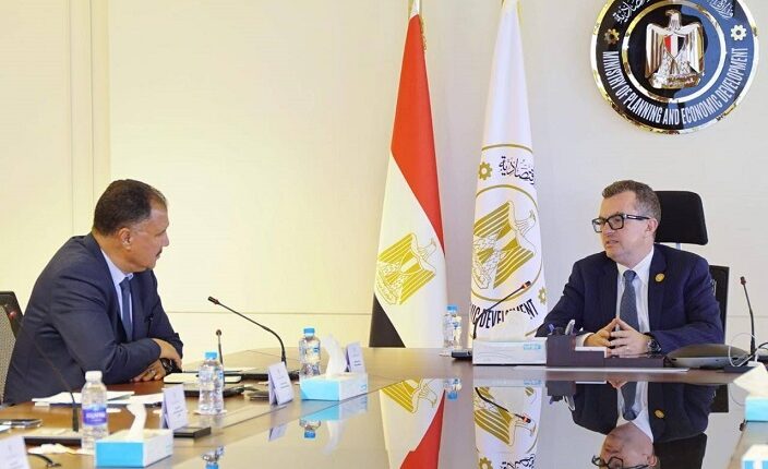 وزير التخطيط: نتطلع لآفاق أوسع من التعاون مع البنك الإسلامي للتنمية