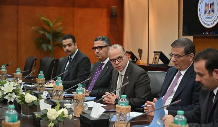 تنسيق حكومي لمناقشة تفعيل البورصة السلعية وتعزيز استقرار الأسواق