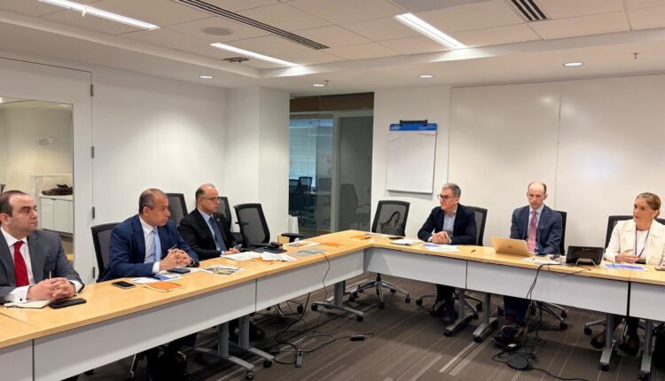 وزير الاستثمار يبحث مع سيتي بنك تعزيز الاستثمارات الأجنبية في مصر