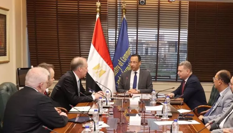 وزير الاتصالات يبحث مع نوكيا إنشاء مركز إقليمي للدعم الفني في مصر