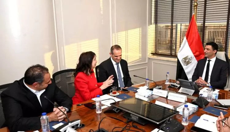 كوكاكولا هيلينك تتوسع بالسوق المصرية.. وتفتتح خط إنتاج جديد في الإسكندرية يونيو القادم