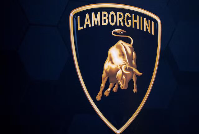 مسؤول: لامبورجيني توقف تسليم سياراتها ومبيعاتها في الشرق الأوسط