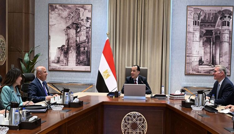 مدبولي: إرساء آلية تنسيق دائمة بين الوزارات لضمان المتابعة الدقيقة لمخرجات خطة الترشيد