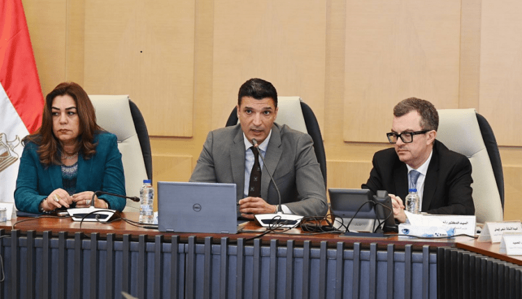 وزراء الصناعة والتنمية المحلية والزراعة والتخطيط يبحثون خطة تنفيذ مشروع القرى المنتجة