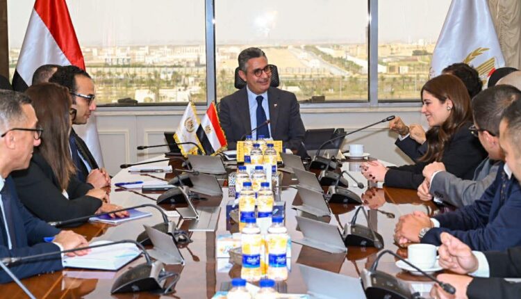 التموين تبحث مع مايكروسوفت توظيف الذكاء الاصطناعي لتحسين كفاءة منظومتي الدعم والسلع التموينية