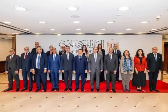 البنك المركزي وجهاز تنمية التجارة الداخلية يوقعان بروتوكولًا لدعم الشمول المالي للشركات
