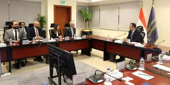 وزير الاتصالات يناقش مع إريكسون إنشاء أكاديميات تدريب ومعامل للتقنيات الحديثة