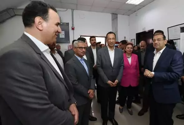 وزير الاتصالات: تطوير البريد المصري يدعم الشمول المالي والتحول الرقمي