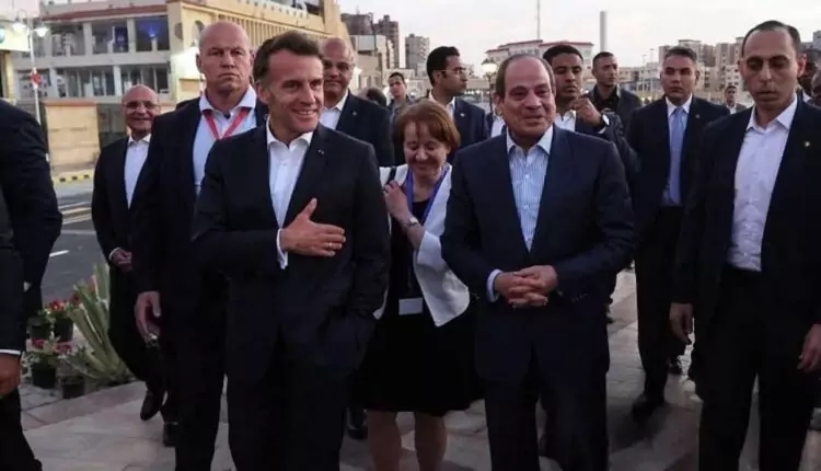 الرئيس السيسي يصطحب نظيره الفرنسي في جولة تفقدية للإسكندرية