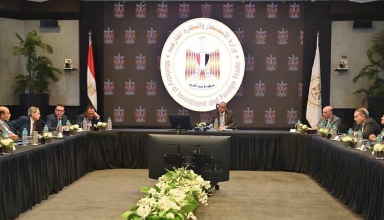 وزير الاستثمار: تعزيز التنسيق مع مجتمع الأعمال لدعم منظومة التصدير