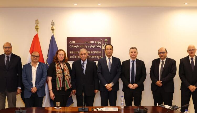 وزير الاتصالات يبحث مع الشعبة العامة للاقتصاد الرقمي والتكنولوجيا تعزيز التعاون المشترك