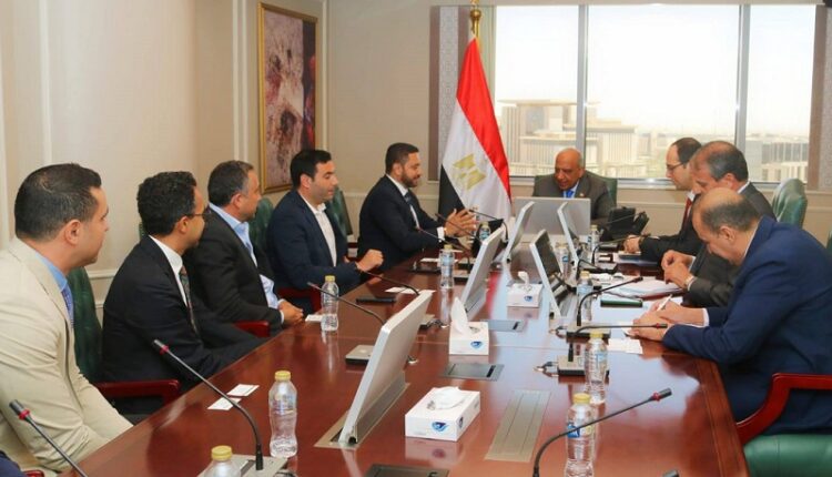 وزير الكهرباء: دعم وتحديث الشبكة القومية لتعزيز إدارة الطاقة ومنع الهدر