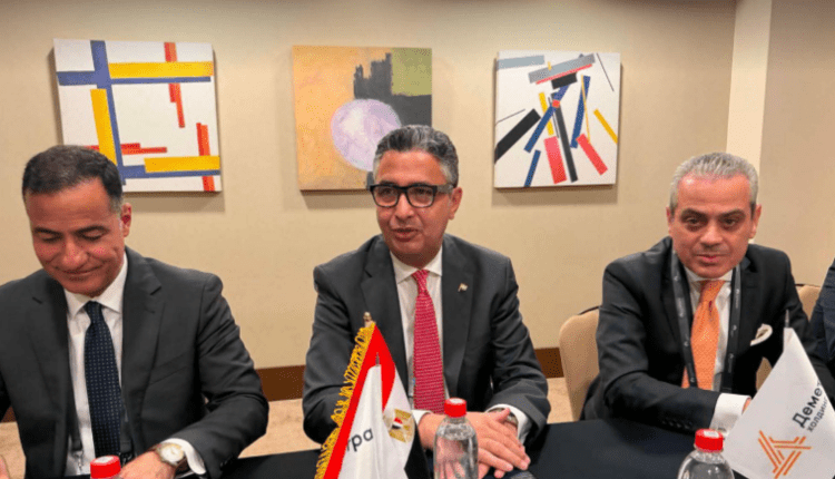 التموين وديمترا الروسية تبحثان إنشاء مركز لوجستي إقليمي للحبوب بالموانئ المصرية