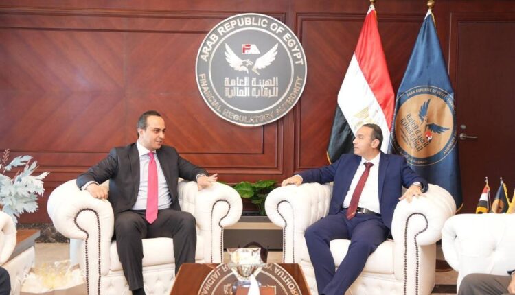 دراسة طرح بعض الكيانات الصحية في البورصة وإطلاق صناديق استثمار جديدة