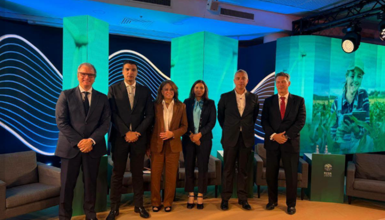 وزير الصناعة يبحث مع الأوروبي لإعادة الإعمار التعاون في مجالات الطاقة والمياه