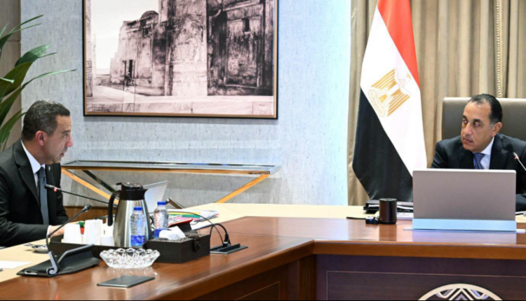 مدبولي يوجه بسرعة استكمال مشروعات المياه وإنشاء مستشفيين بالمنوفية