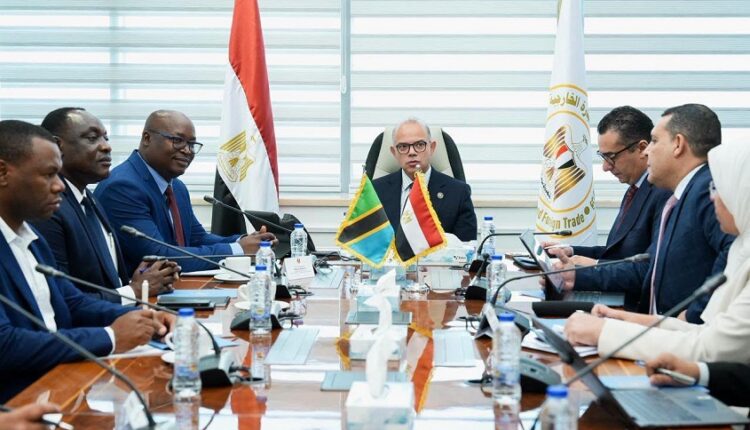 وزير الاستثمار: نعمل على توسيع نفاذ الصادرات المصرية إلى السوق التنزانية وشرق إفريقيا