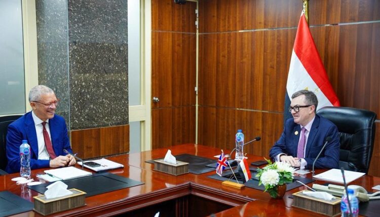وزير التخطيط يبحث مع رئيس مؤسسة الاستثمار البريطانية توسيع التمويلات التنموية بمصر