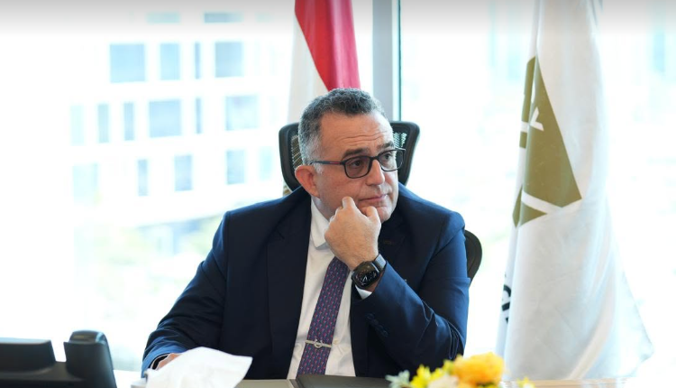 رئيس البورصة يبحث مع الجمعية المصرية لإدارة الاستثمار آليات تطوير الأدوات والمنتجات المالية